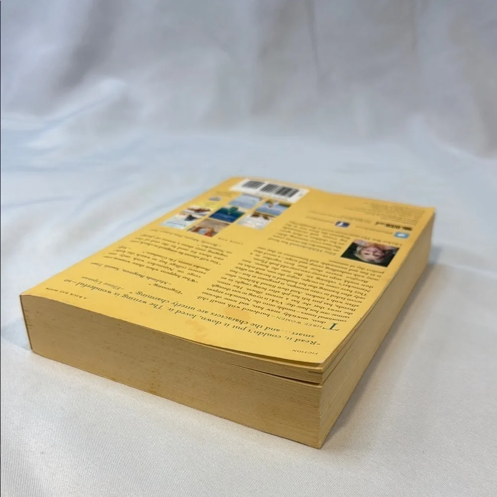 Barefoot Book by Best Selling Author, Elin Hilderbrand, Fiction, Beach Read